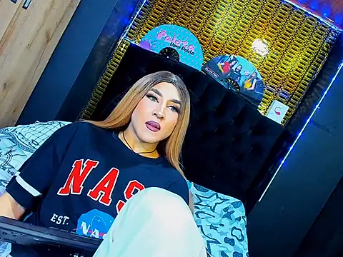 Georgina giio  online show from 05.22.26
