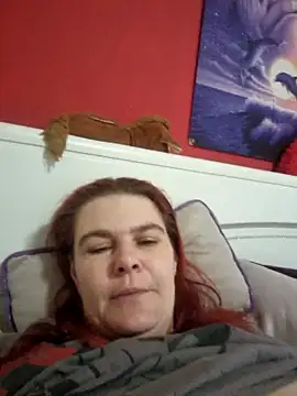 Snapshot of ReadHeardWifee chatting on 05.16.26 ReadHeardWifee online show from 05.16.26
