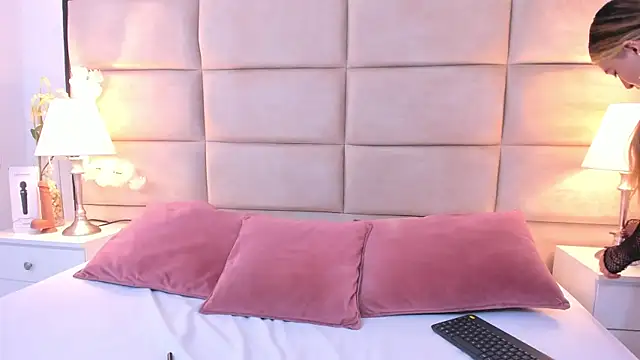LiahRose  online show from 07.08.26