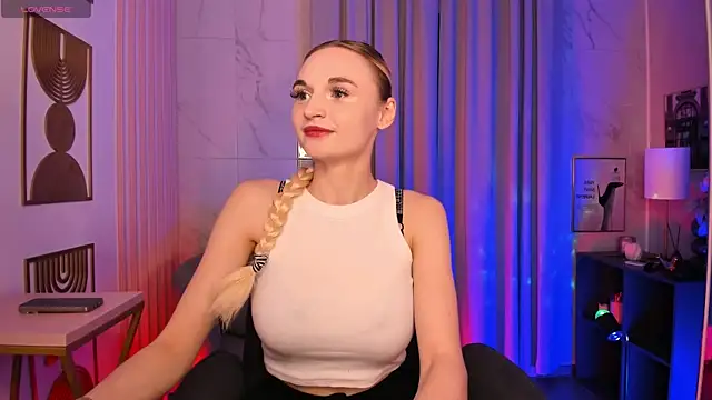 Mila  Lux online show from 07.10.26
