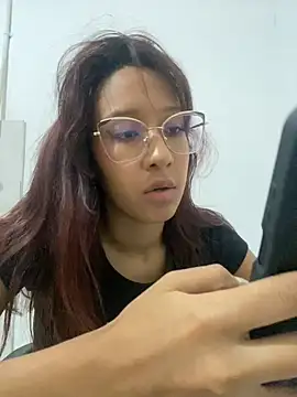 Snapshot of camig0x chatting on 05.21.26 camig0x online show from 05.21.26