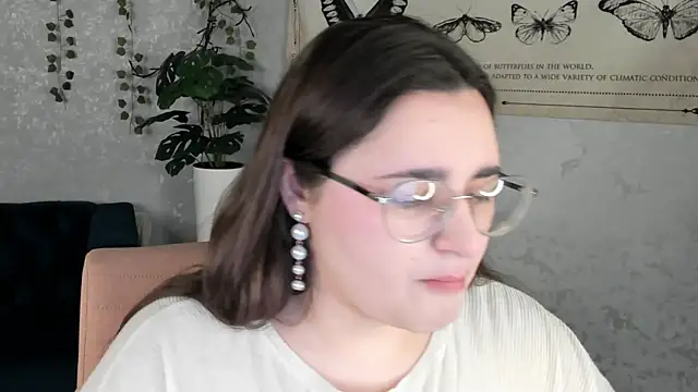 Snapshot of Ayleen_Gece chatting on 05.19.26 Ayleen Gece online show from 05.19.26