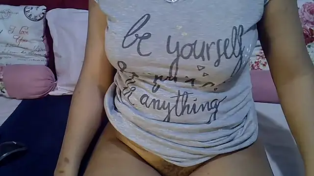 Snapshot of Queenleahx chatting on 06.06.26 Queenleahx online show from 06.06.26