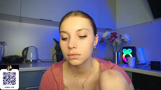 Snapshot of Sairallyn chatting on 06.20.26 Sairallyn online show from 06.20.26