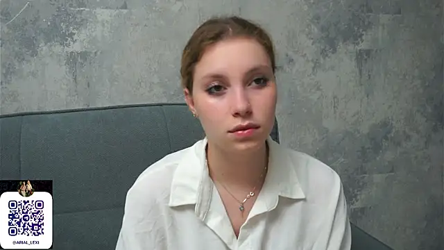 Snapshot of Sairallyn chatting on 06.24.26 Sairallyn online show from 06.24.26
