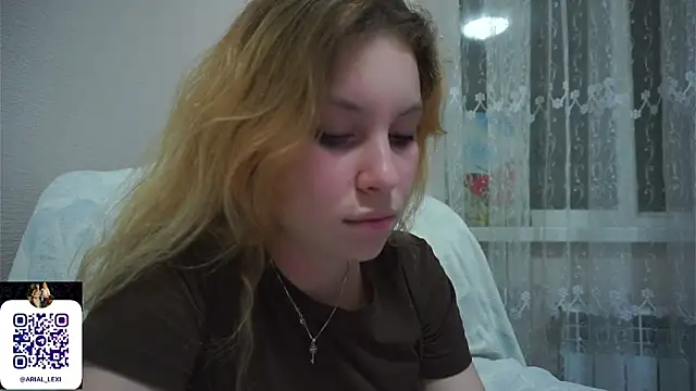 Snapshot of Sairallyn chatting on 07.03.26 Sairallyn online show from 07.03.26