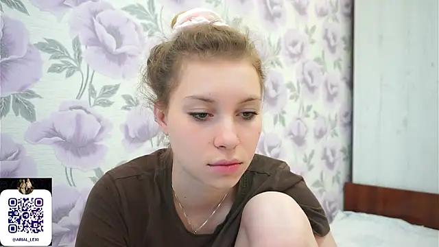 Snapshot of Sairallyn chatting on 07.06.26 Sairallyn online show from 07.06.26