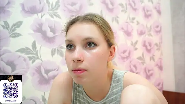 Snapshot of Sairallyn chatting on 07.10.26 Sairallyn online show from 07.10.26