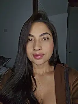 Eva Rousses online show from 06.23.26