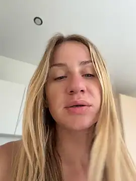Snapshot of AnnaMist_ chatting on 06.28.26 AnnaMist online show from 06.28.26