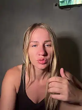 Snapshot of AnnaMist_ chatting on 07.12.26 AnnaMist online show from 07.12.26