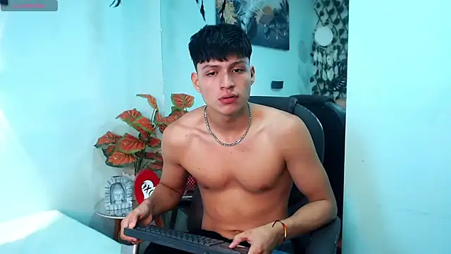 Snapshot of drago_ivan chatting on 06.25.26 drago ivan online show from 06.25.26