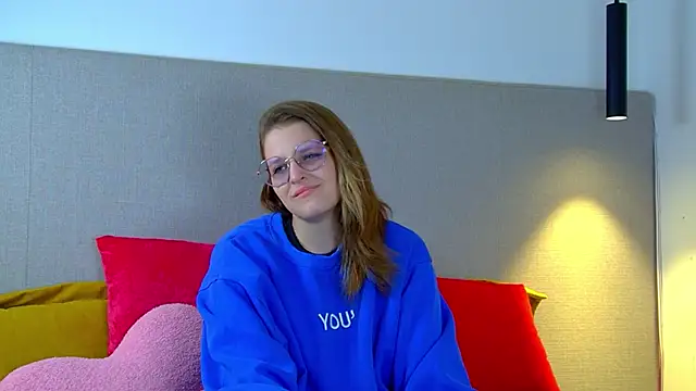 AlexaAvery online show from 06.14.26