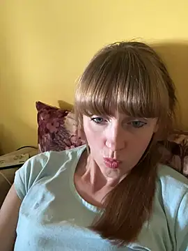 Snapshot of Kamilochka29511 chatting on 07.15.26 Kamilochka29511 online show from 07.15.26