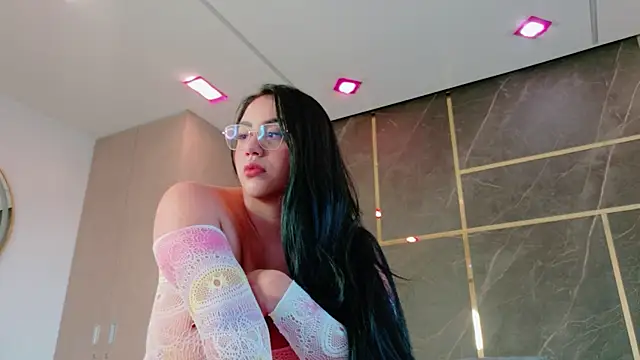 emily-Hornyy online show from 05.18.26