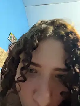 Snapshot of tefyrodri chatting on 05.15.26 tefyrodri online show from 05.15.26