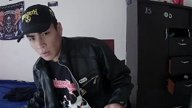 Snapshot of Fenix_hardcock chatting on 05.16.26 Fenix hardcock online show from 05.16.26