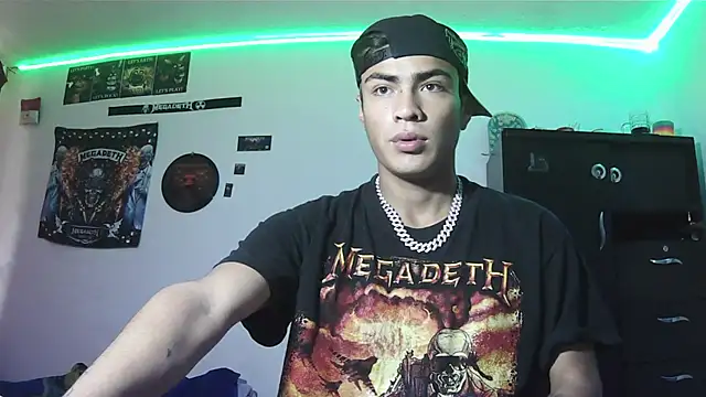 Snapshot of Fenix_hardcock chatting on 05.29.26 Fenix hardcock online show from 05.29.26