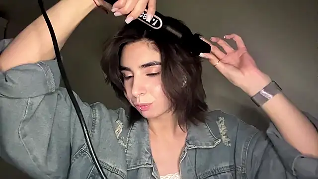 JessiaRuezga online show from 05.17.26