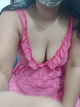 Snapshot of Miss_Shivangi chatting on 05.17.26 Miss Shivangi online show from 05.17.26