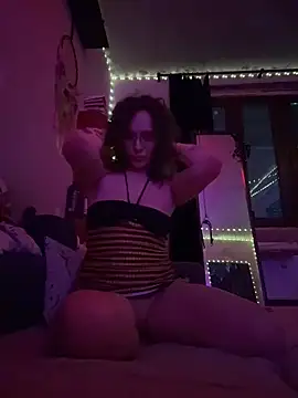Snapshot of Ass_Slut chatting on 05.18.26 Ass Slut online show from 05.18.26