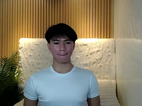 Snapshot of horny_jamesxx chatting on 05.26.26 horny jamesxx online show from 05.26.26