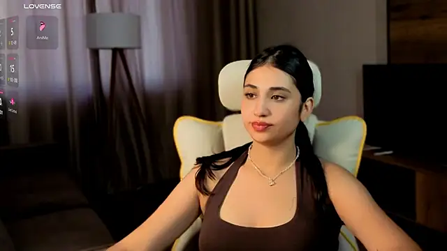 Snapshot of honeylanaa chatting on 07.14.26 honeylanaa online show from 07.14.26