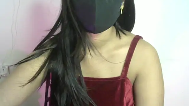 Snapshot of Itszriya chatting on 05.16.26 Itszriya online show from 05.16.26
