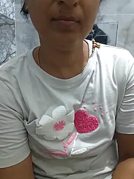 Snapshot of Radhika_rekha_kannada chatting on 05.15.26 Radhika rekha kannada online show from 05.15.26