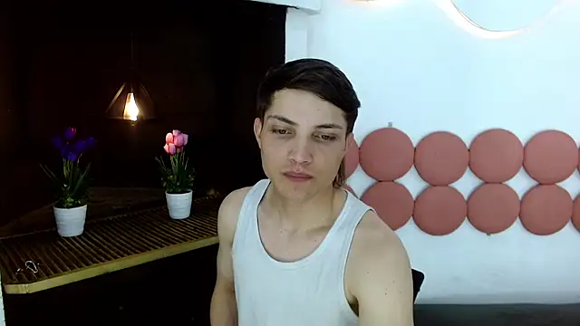 MaxxLouis online show from 05.28.26