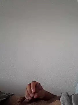 Snapshot of Nicolas065 chatting on 05.16.26 Nicolas065 online show from 05.16.26