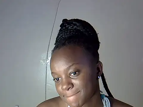 Snapshot of Sexxy_lulu chatting on 05.16.26 Sexxy lulu online show from 05.16.26
