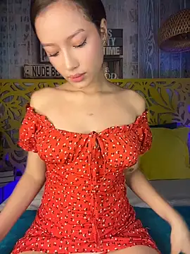 Snapshot of GlamKittenXXX chatting on 05.19.26 GlamKittenXXX online show from 05.19.26