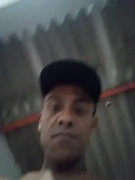 Snapshot of Roludobsb18cm chatting on 05.15.26 Roludobsb18cm online show from 05.15.26