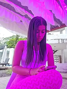 Luisa Madrid online show from 05.24.26