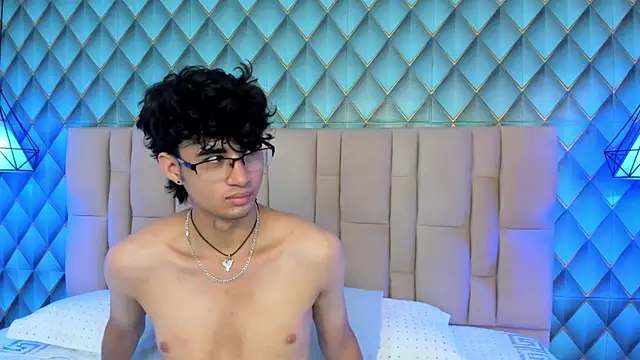 Snapshot of Sofia-Ethan chatting on 07.08.26 Sofia-Ethan online show from 07.08.26