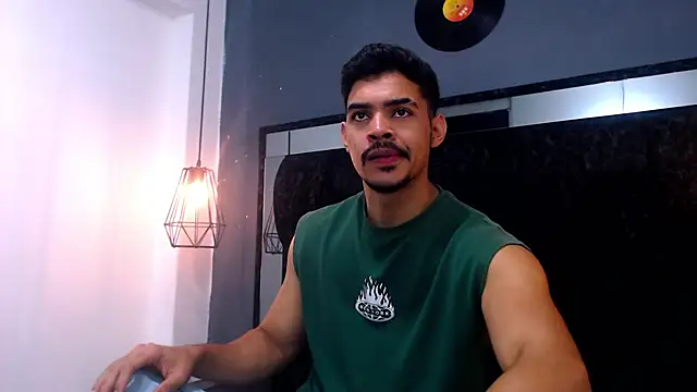 Snapshot of Dannesh_ chatting on 05.18.26 Dannesh online show from 05.18.26