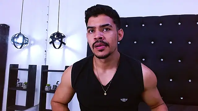 Snapshot of Dannesh_ chatting on 05.19.26 Dannesh online show from 05.19.26