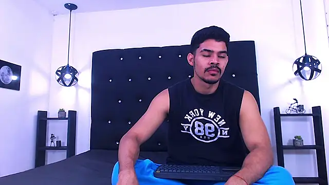 Snapshot of Dannesh_ chatting on 05.23.26 Dannesh online show from 05.23.26