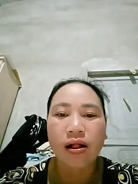 Snapshot of Elizabeo chatting on 05.27.26 Elizabeo online show from 05.27.26
