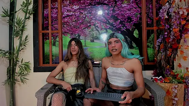 Elena and Julian online show from 07.04.26