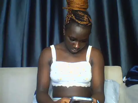 Snapshot of Sexxy_Melany_ chatting on 07.04.26 Sexxy Melany online show from 07.04.26