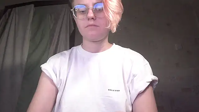Snapshot of __Freya___ chatting on 07.16.26 Freya online show from 07.16.26
