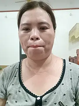 Snapshot of -Yeyi- chatting on 06.23.26 -Yeyi- online show from 06.23.26
