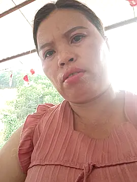 Snapshot of -Yeyi- chatting on 06.25.26 -Yeyi- online show from 06.25.26