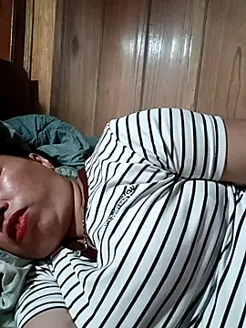Snapshot of -Yeyi- chatting on 07.05.26 -Yeyi- online show from 07.05.26