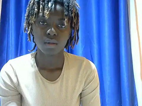 dolly lioness online show from 07.04.26