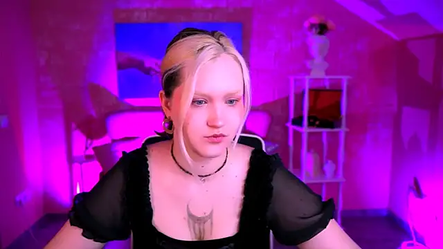 ViolettWoods online show from 06.14.26