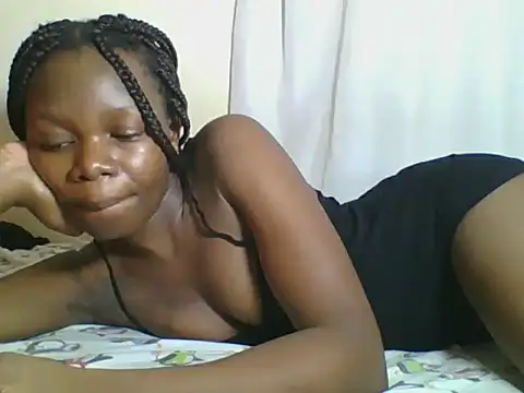 Snapshot of Sweetgal2025 chatting on 05.28.26 Sweetgal2025 online show from 05.28.26
