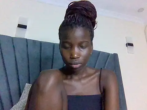 Snapshot of slimy_gal12 chatting on 06.10.26 slimy gal12 online show from 06.10.26